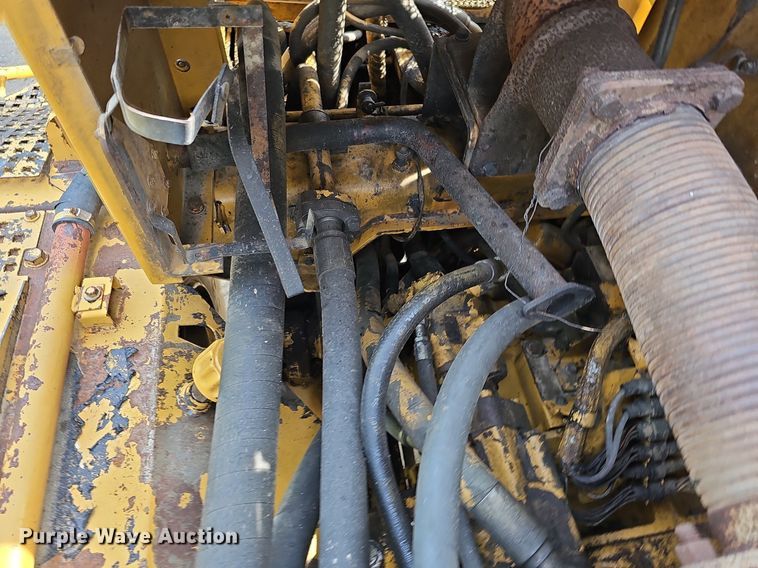 image for item DO2799 1997 Caterpillar D400E  haul truck