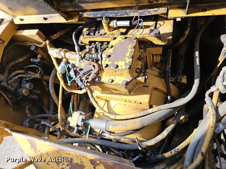 image for item DO2799 1997 Caterpillar D400E  haul truck