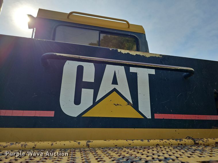 image for item DO2799 1997 Caterpillar D400E  haul truck