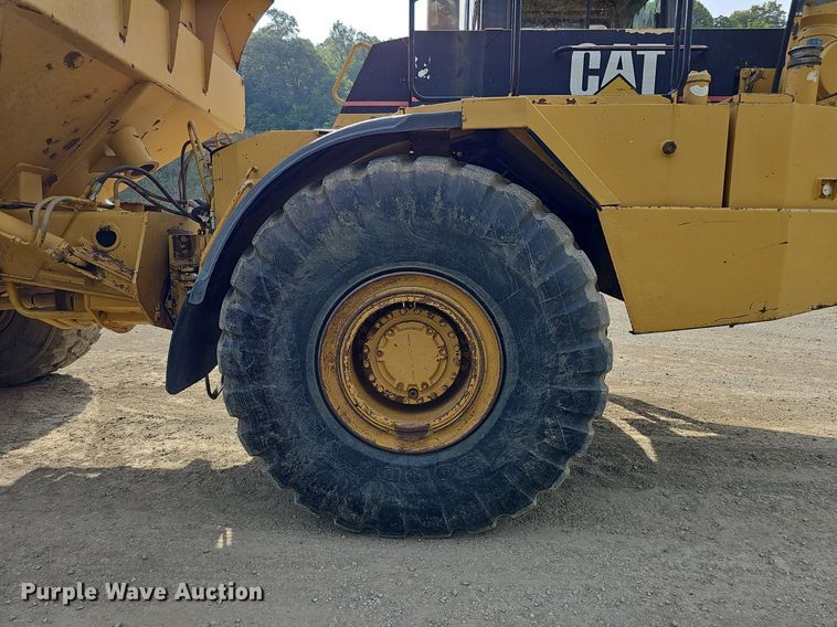 image for item DO2799 1997 Caterpillar D400E  haul truck