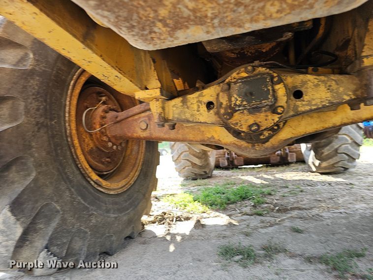 image for item DO2800 1971 Caterpillar 950  wheel loader