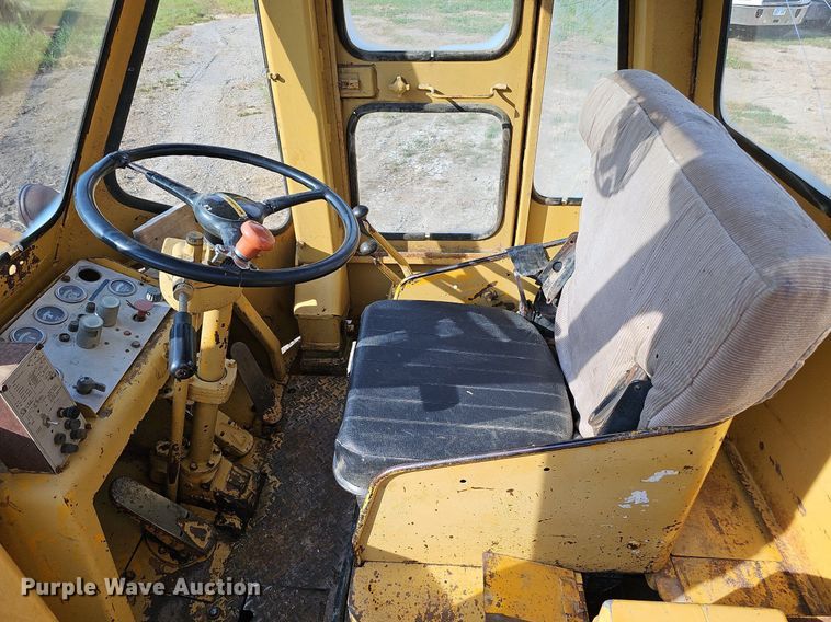 image for item DO2800 1971 Caterpillar 950  wheel loader