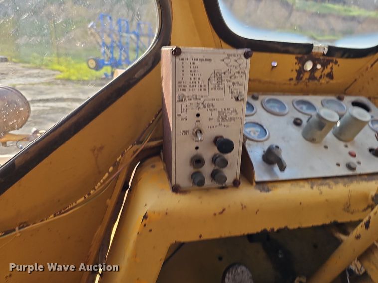 image for item DO2800 1971 Caterpillar 950  wheel loader