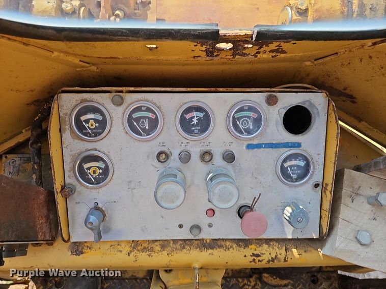 image for item DO2800 1971 Caterpillar 950  wheel loader