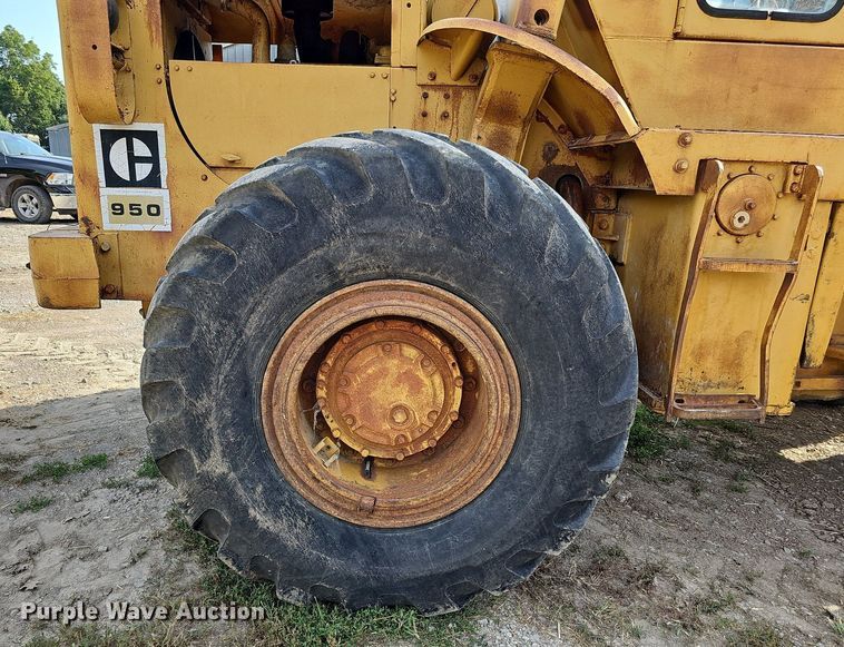 image for item DO2800 1971 Caterpillar 950  wheel loader