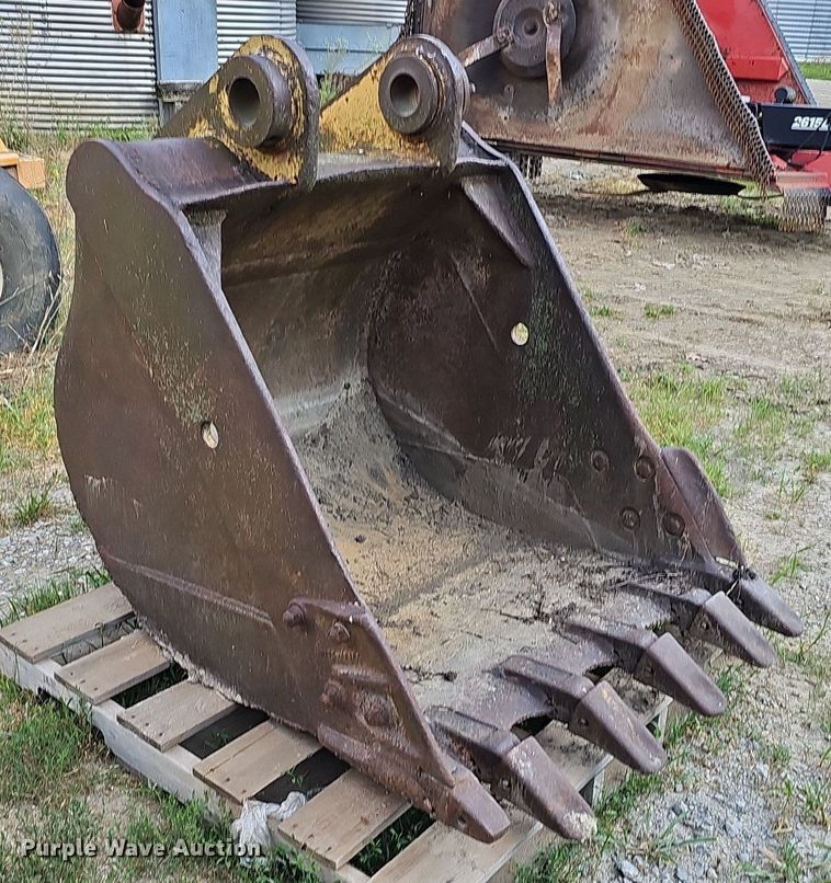 image for item DO2802 Excavator bucket