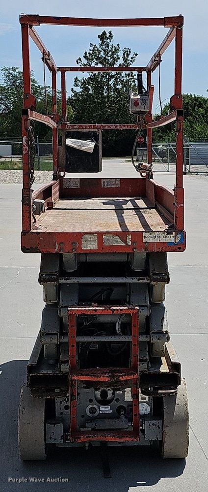 image for item DO2818 Skyjack SJIII 3226  scissor lift