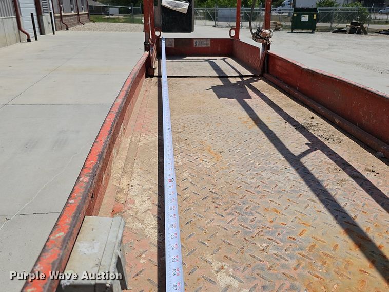 image for item DO2818 Skyjack SJIII 3226  scissor lift