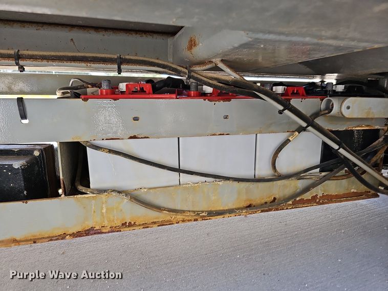 image for item DO2818 Skyjack SJIII 3226  scissor lift