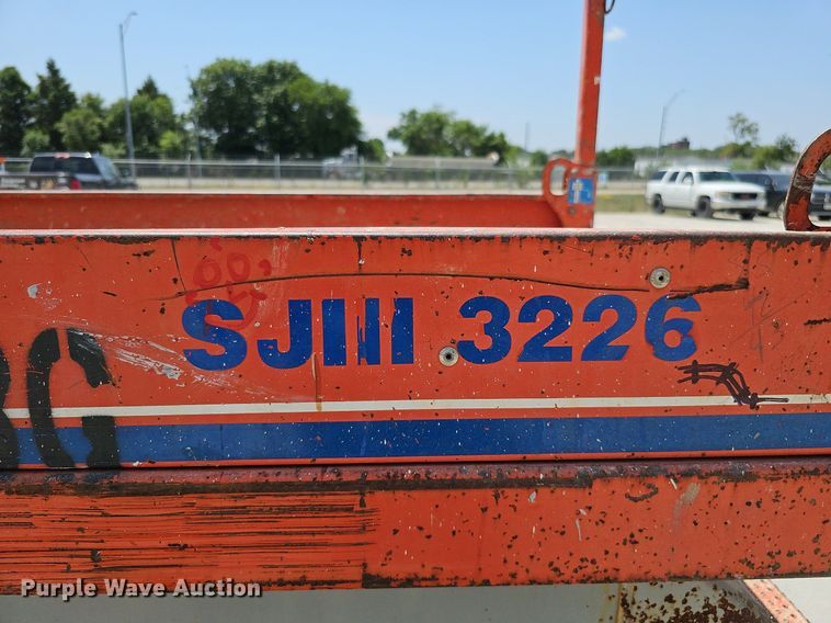 image for item DO2818 Skyjack SJIII 3226  scissor lift