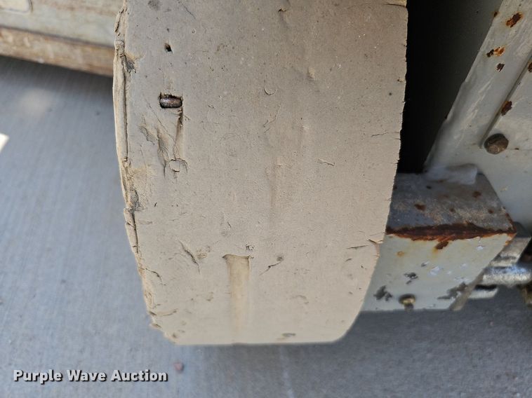 image for item DO2818 Skyjack SJIII 3226  scissor lift