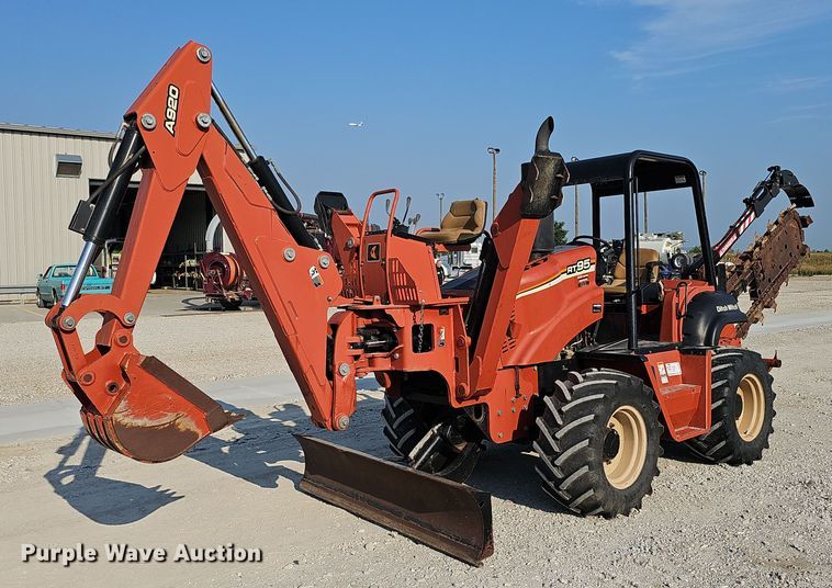 image for item DO2838 2007 Ditch Witch RT95  trencher