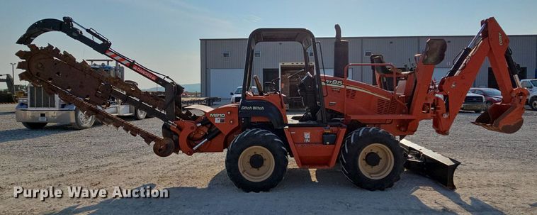 image for item DO2838 2007 Ditch Witch RT95  trencher