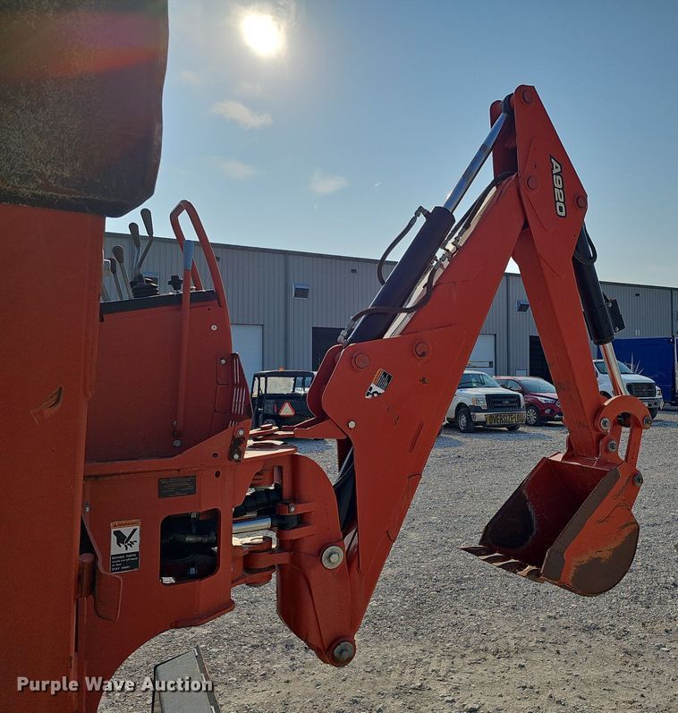 image for item DO2838 2007 Ditch Witch RT95  trencher