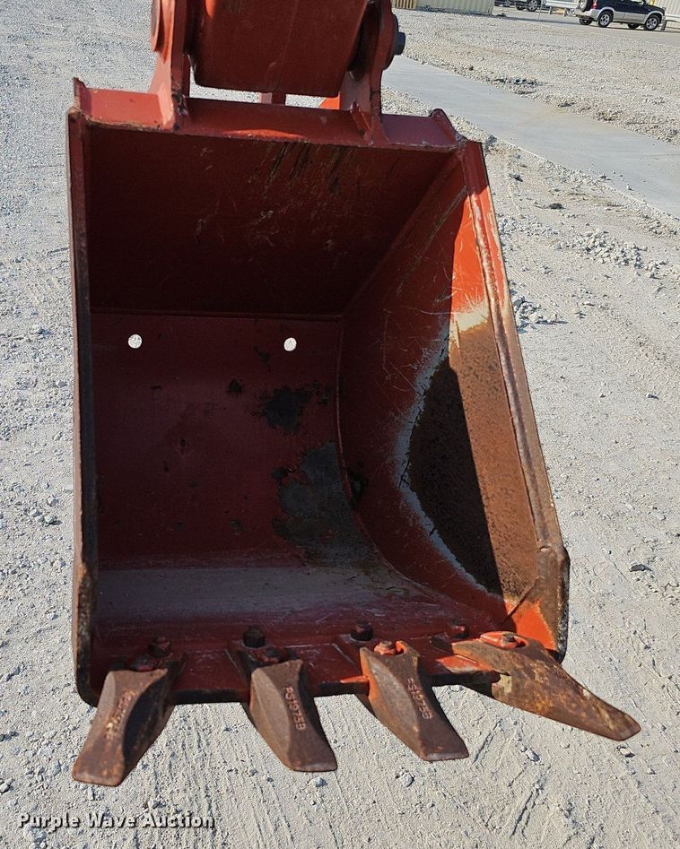 image for item DO2838 2007 Ditch Witch RT95  trencher
