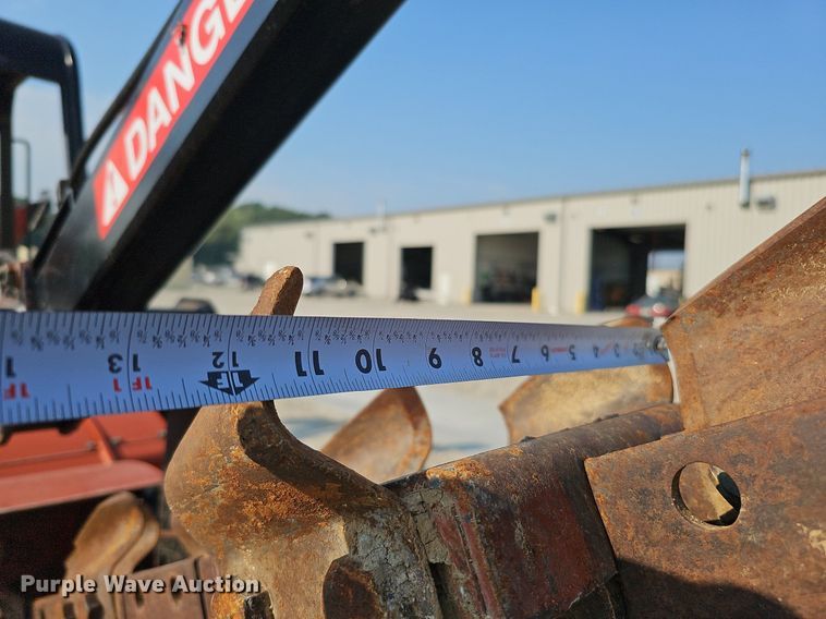 image for item DO2838 2007 Ditch Witch RT95  trencher