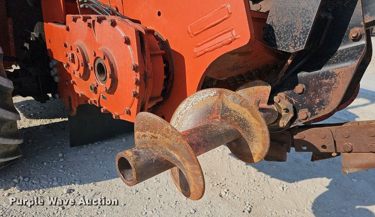 image for item DO2838 2007 Ditch Witch RT95  trencher