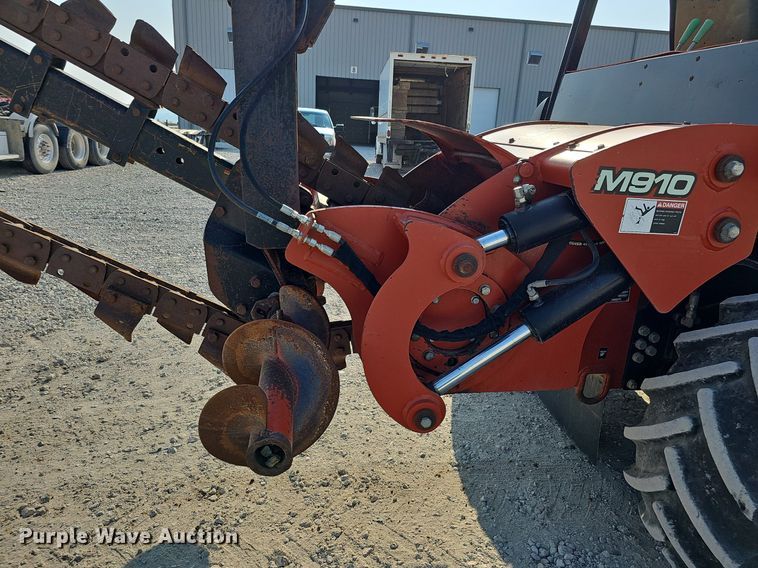 image for item DO2838 2007 Ditch Witch RT95  trencher