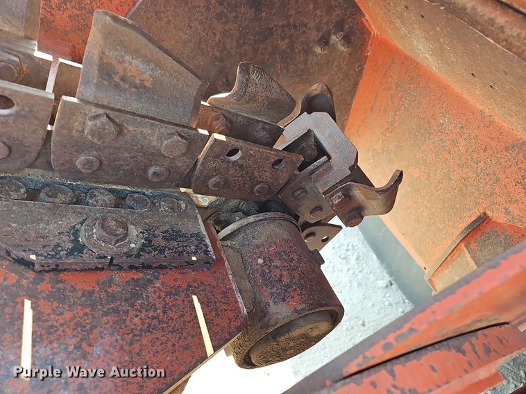 image for item DO2838 2007 Ditch Witch RT95  trencher