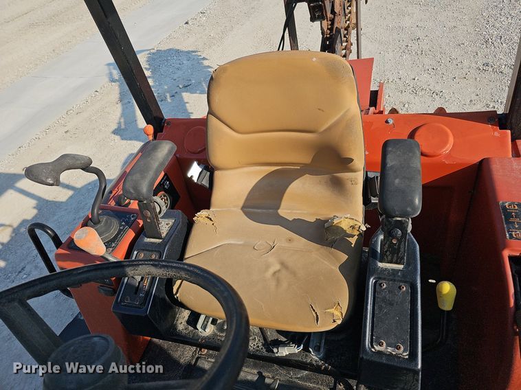 image for item DO2838 2007 Ditch Witch RT95  trencher