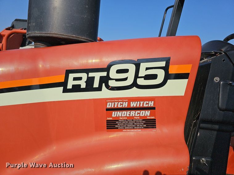 image for item DO2838 2007 Ditch Witch RT95  trencher