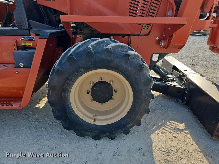 image for item DO2838 2007 Ditch Witch RT95  trencher