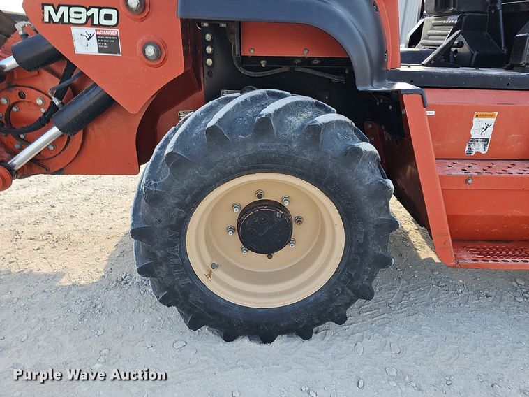 image for item DO2838 2007 Ditch Witch RT95  trencher