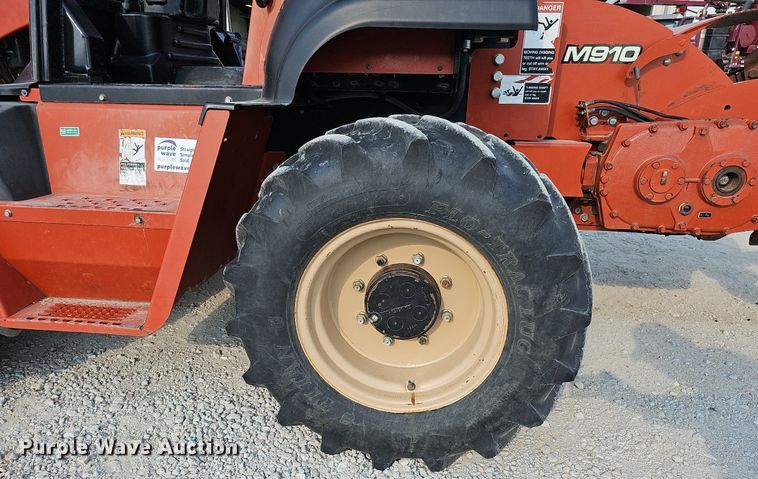 image for item DO2838 2007 Ditch Witch RT95  trencher