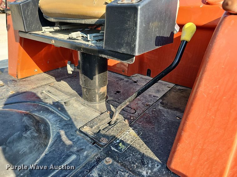 image for item DO2838 2007 Ditch Witch RT95  trencher