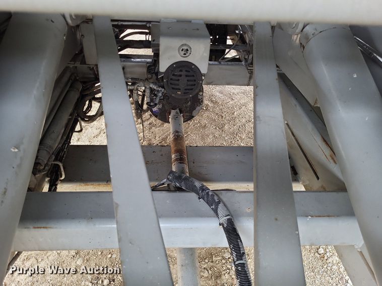 image for item DO3637 2000 Skyjack SJ9250  scissor lift