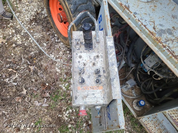 image for item DO3637 2000 Skyjack SJ9250  scissor lift