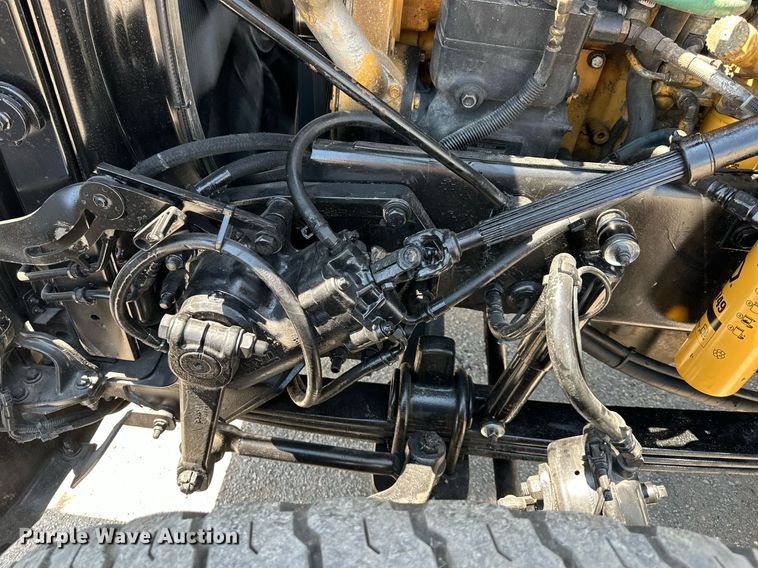 image for item DO5035 2010 Peterbilt 365  dump truck