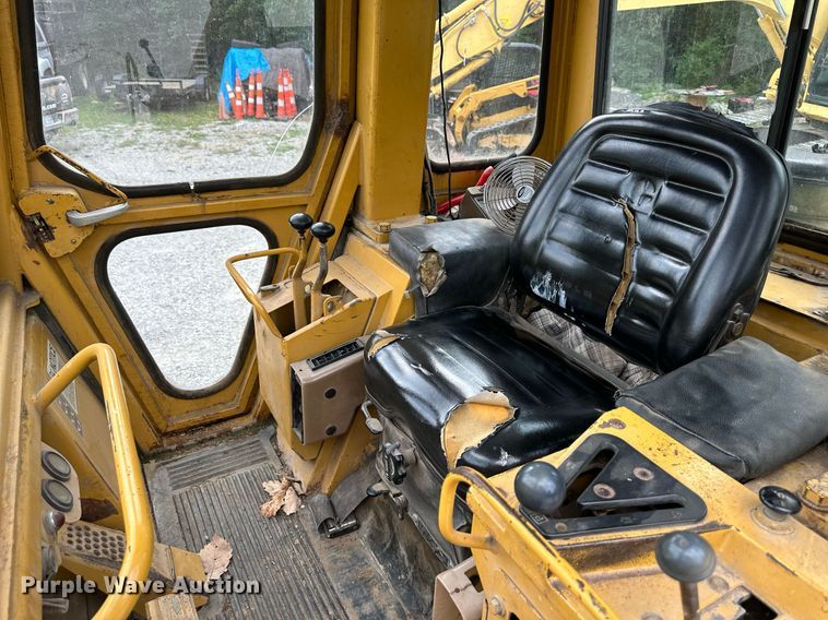 image for item DO5056 1991 Caterpillar 953  track loader