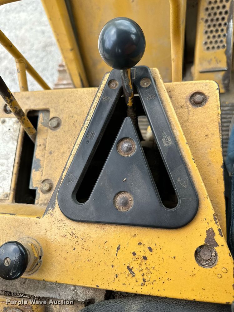 image for item DO5056 1991 Caterpillar 953  track loader