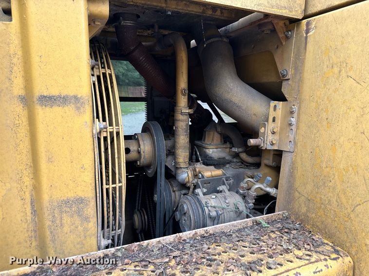 image for item DO5056 1991 Caterpillar 953  track loader