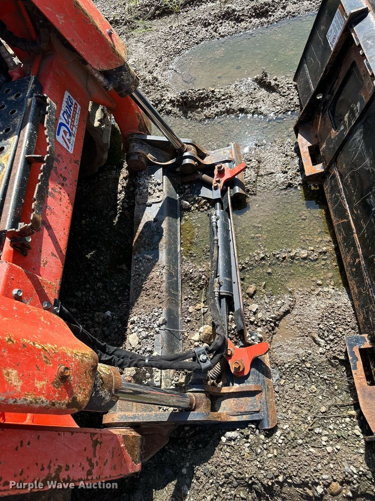 image for item DO5057 2017 Kubota SVL95-2S  tracked skid steer loader