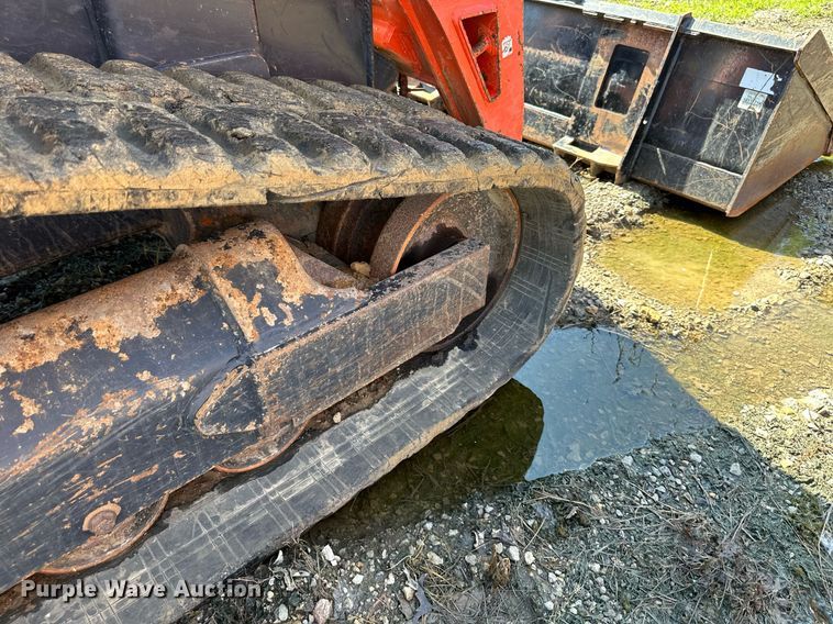 image for item DO5057 2017 Kubota SVL95-2S  tracked skid steer loader