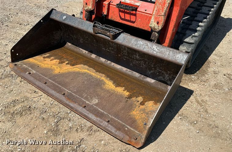 image for item DO5059 2019 Kubota SVL75-2  tracked skid steer loader