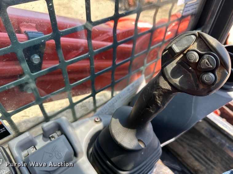 image for item DO5059 2019 Kubota SVL75-2  tracked skid steer loader