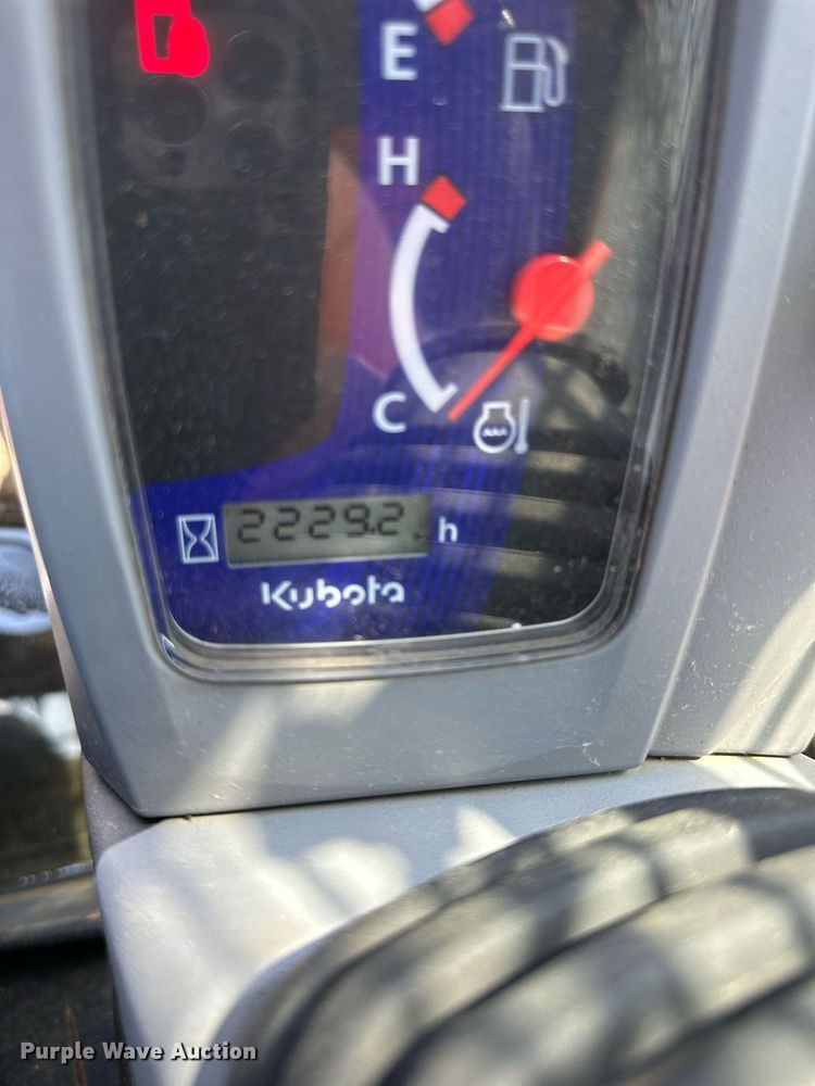 image for item DO5059 2019 Kubota SVL75-2  tracked skid steer loader