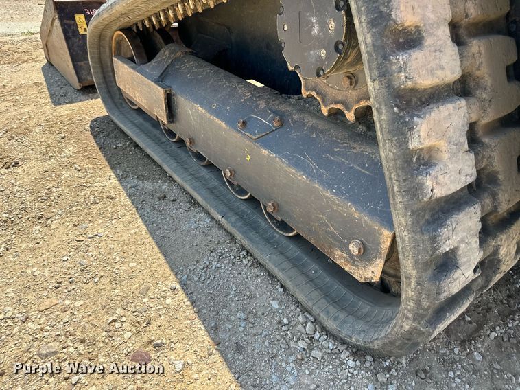 image for item DO5059 2019 Kubota SVL75-2  tracked skid steer loader