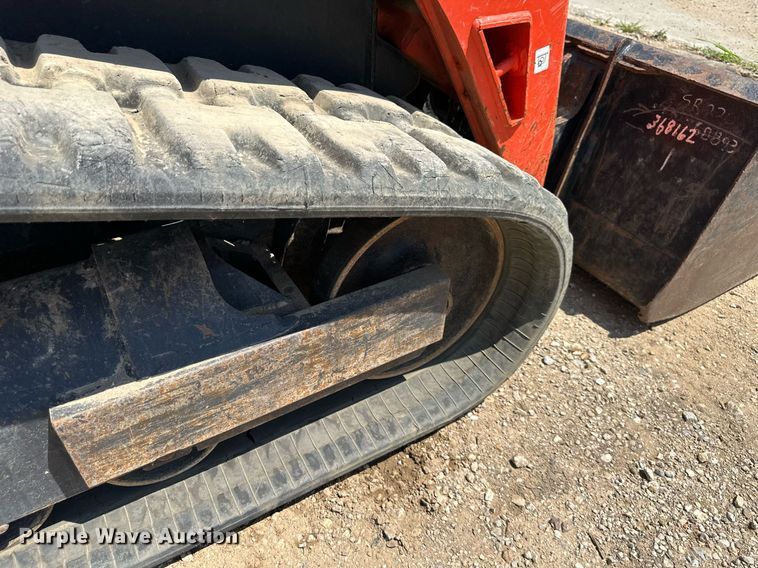 image for item DO5059 2019 Kubota SVL75-2  tracked skid steer loader