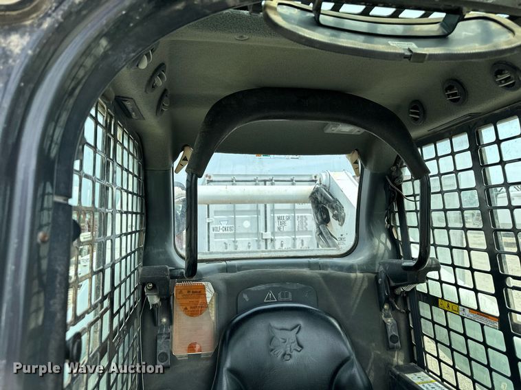 image for item DO5062 2012 Bobcat T750  tracked skid steer loader