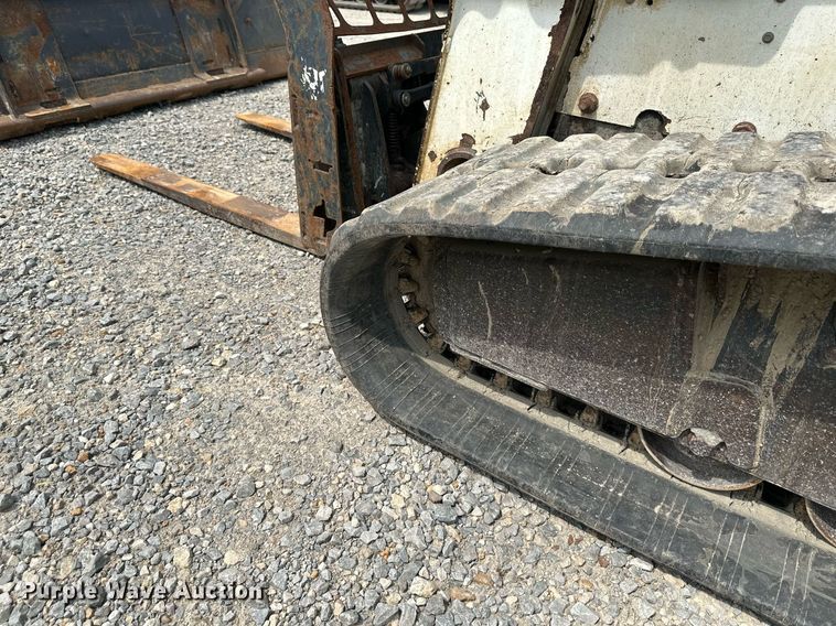 image for item DO5062 2012 Bobcat T750  tracked skid steer loader