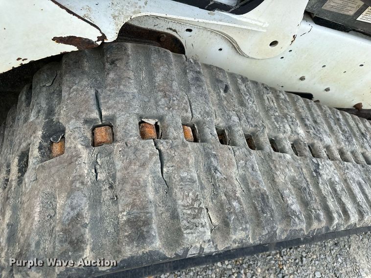 image for item DO5062 2012 Bobcat T750  tracked skid steer loader