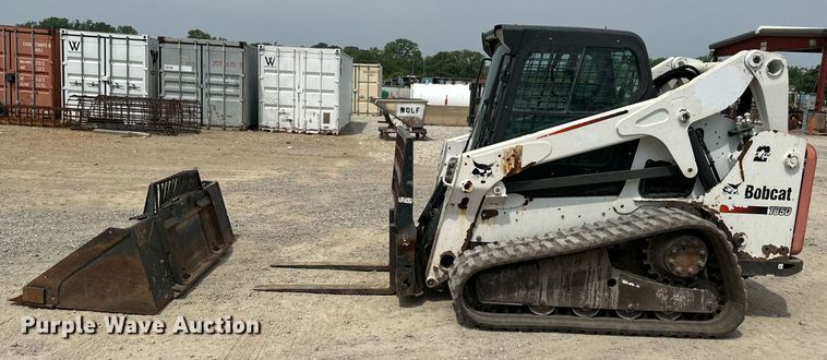 image for item DO5063 2015 Bobcat T650  tracked skid steer loader