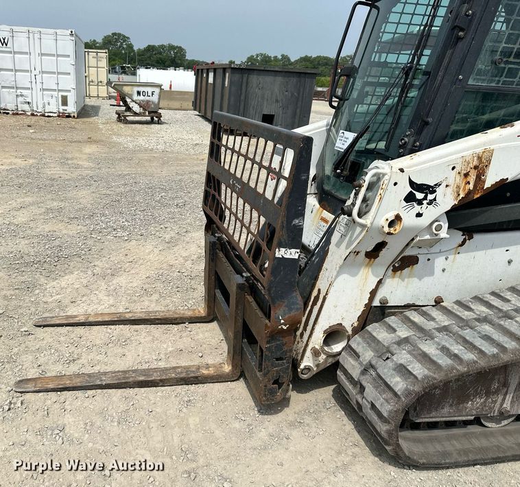 image for item DO5063 2015 Bobcat T650  tracked skid steer loader