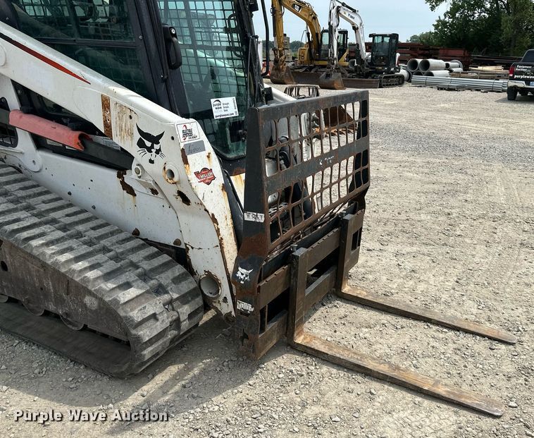image for item DO5063 2015 Bobcat T650  tracked skid steer loader