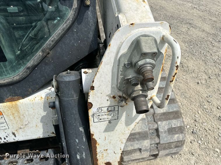 image for item DO5063 2015 Bobcat T650  tracked skid steer loader