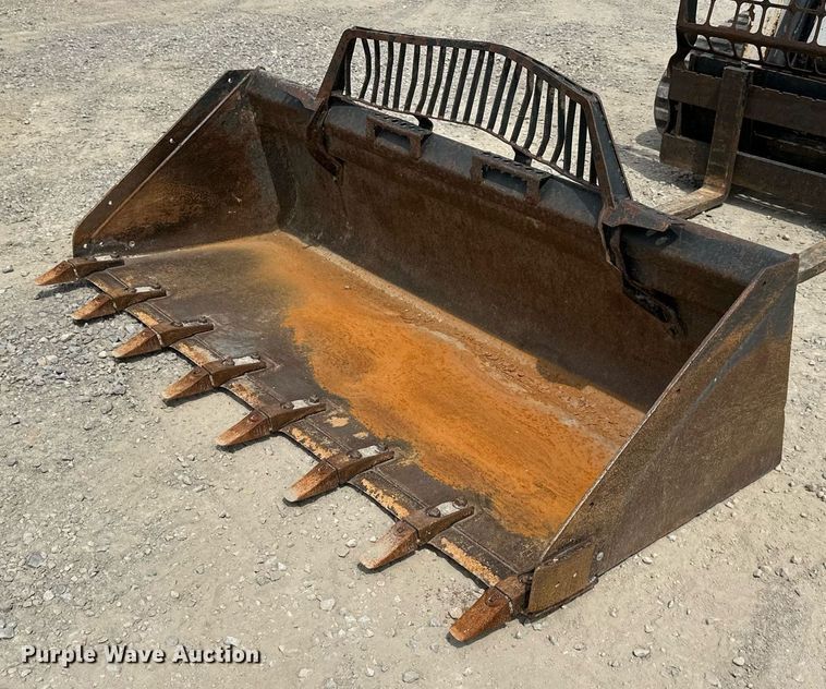 image for item DO5063 2015 Bobcat T650  tracked skid steer loader